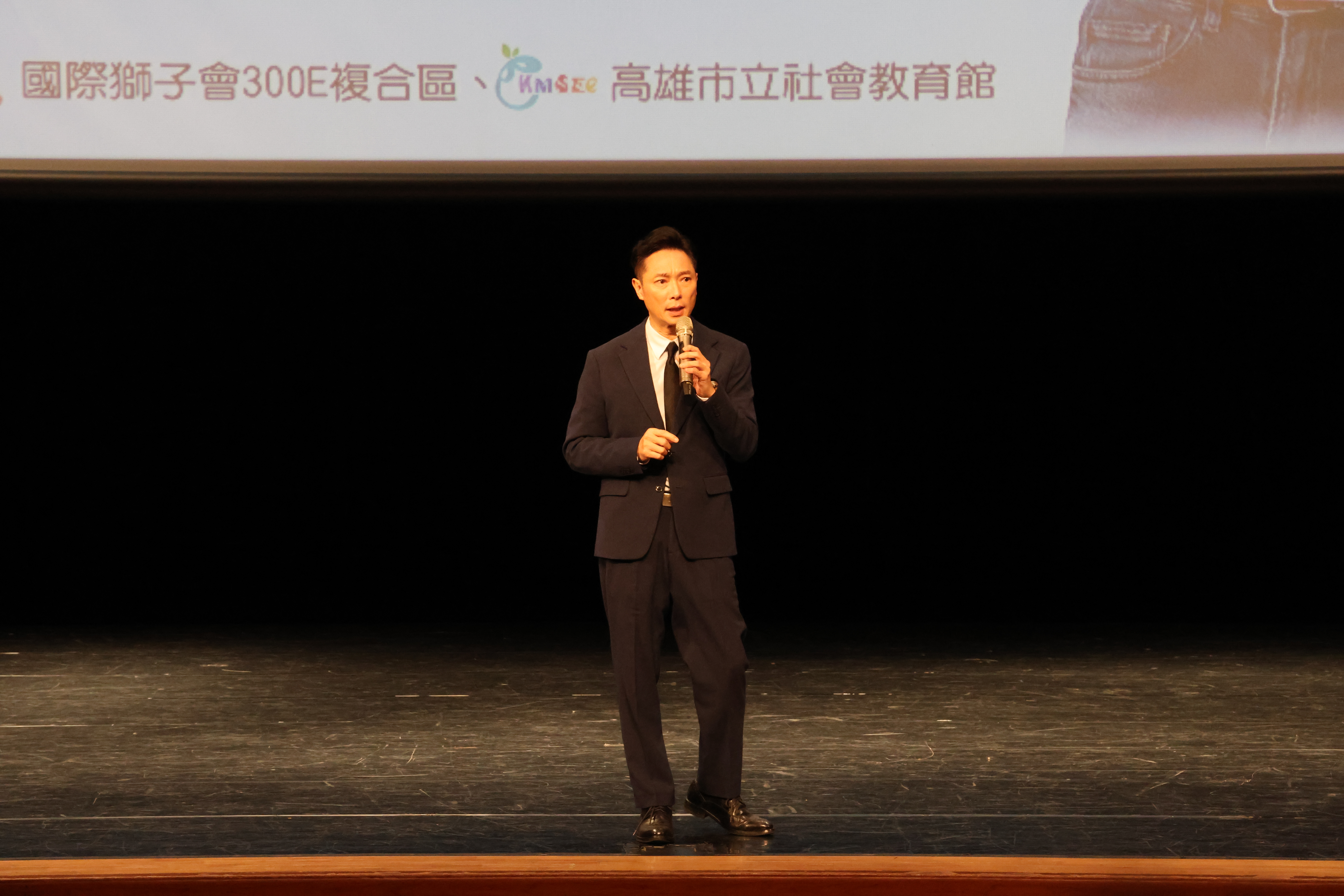 謝祖武老師精采演說-1